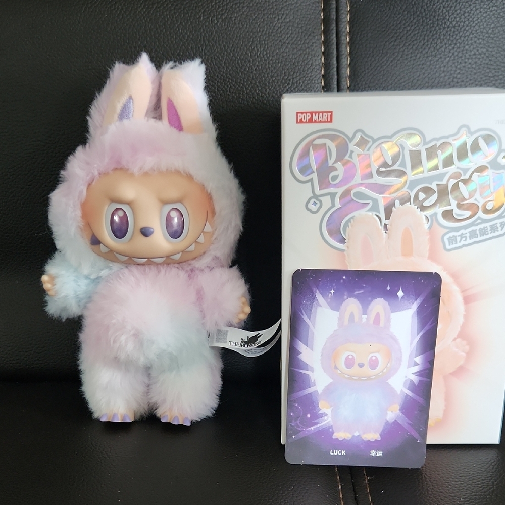 LUCK - Labubu BIE BIG INTO ENERGY SERIES